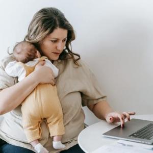 Strategies for maintaining work-life balance as a busy parent