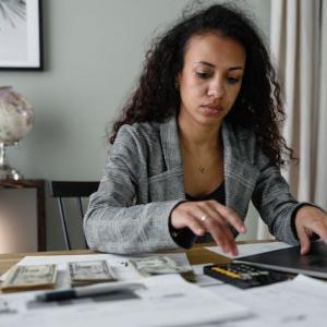 Strategies for effective budgeting and managing personal finances for young adults
