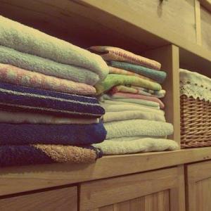 Laundry shortcuts and cleaning hacks - Save time on chores with these laundary and cleaning tricks